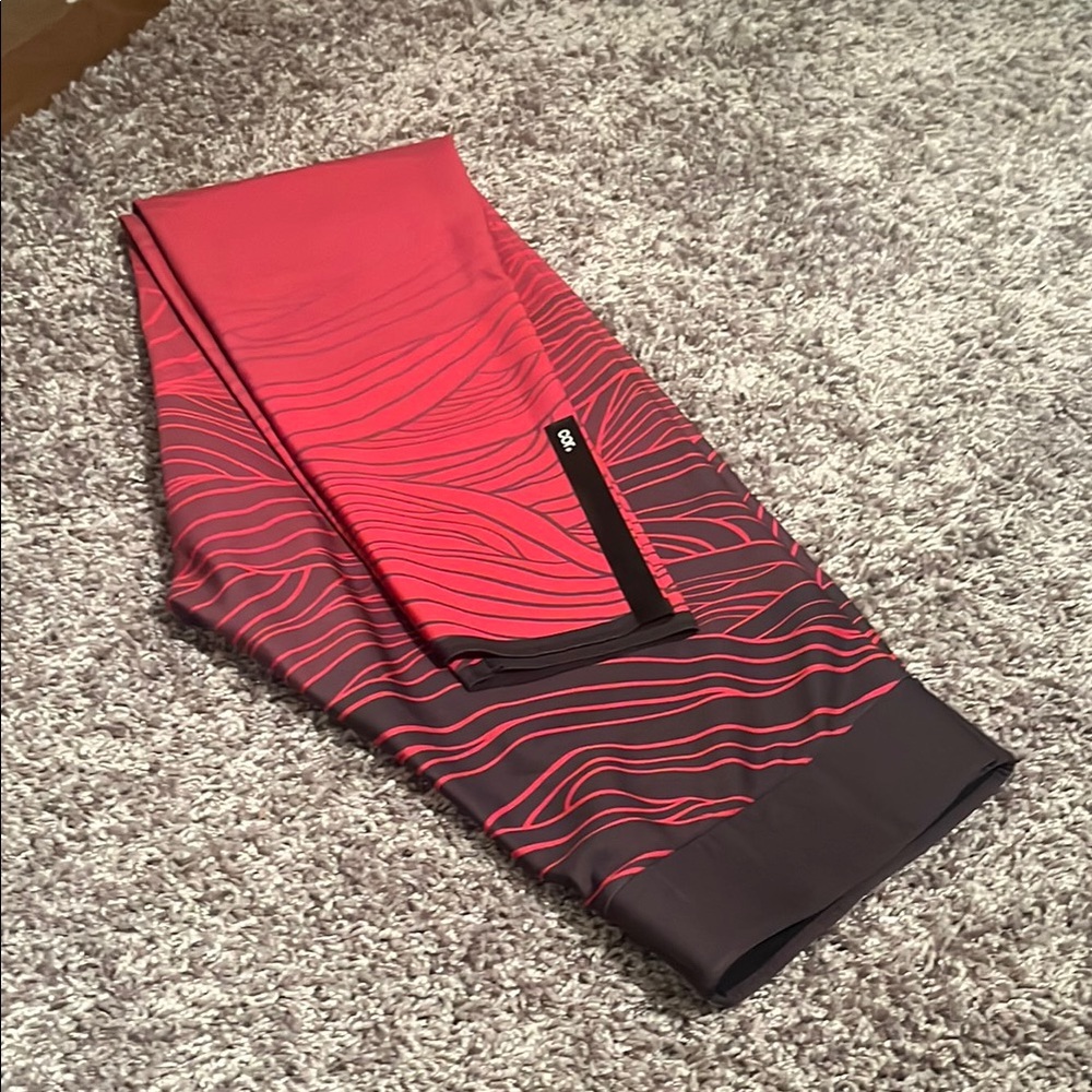 Ultracor Black and Pink Patterned Leggings
